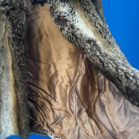 Luxury Faux Fur Vest With Tag Certified Animal Friendly Size S - Picture 3 of 7